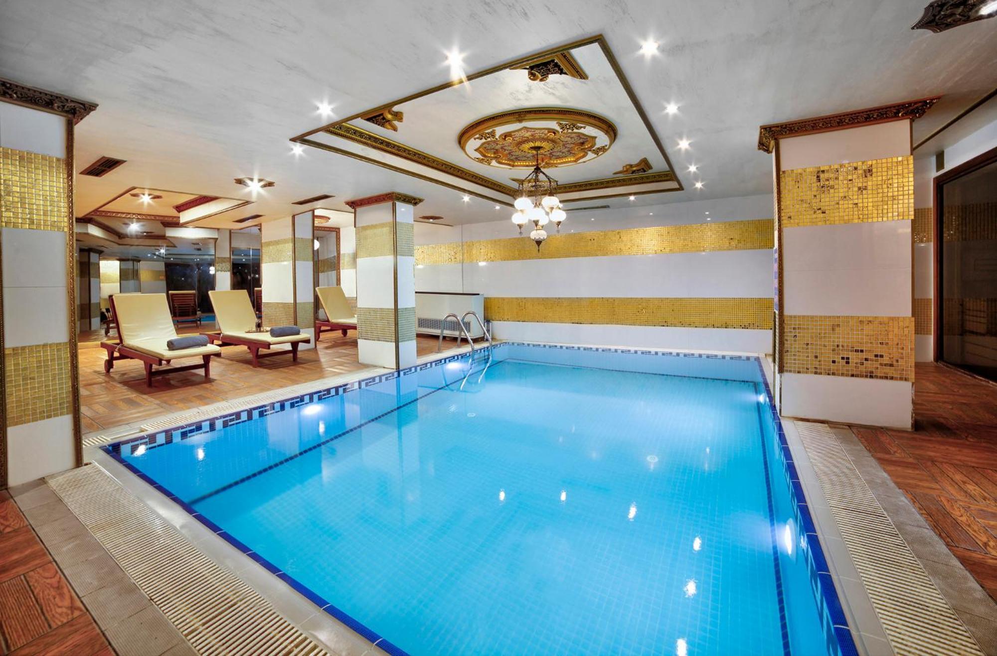 Great Fortune Hotel & Spa Istanbul Luaran gambar Indoor pool